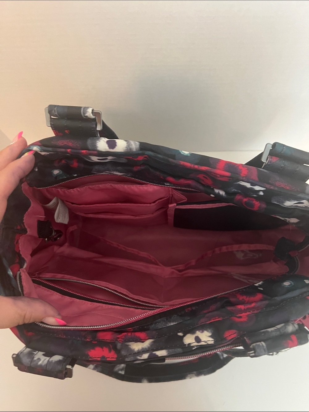 Lug Quilted Watercolor Floral Pattern Tote in Black, Pink, white and some blue - Picture 4 of 8